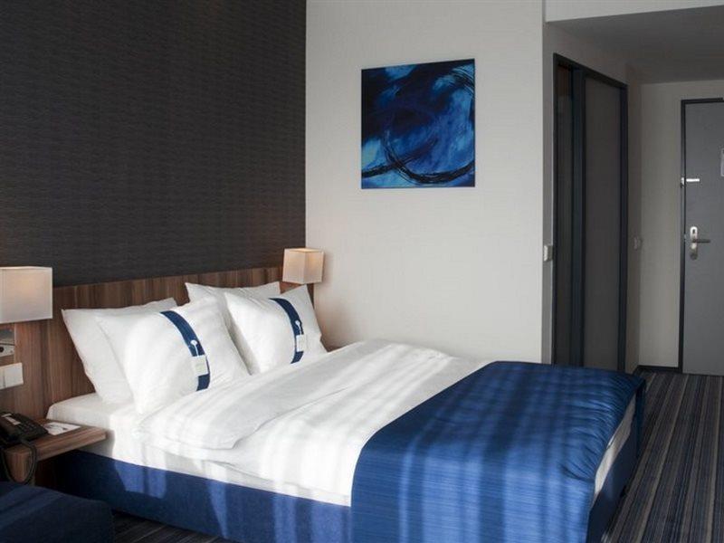 Hotel Express Airport By Ihg Bremen