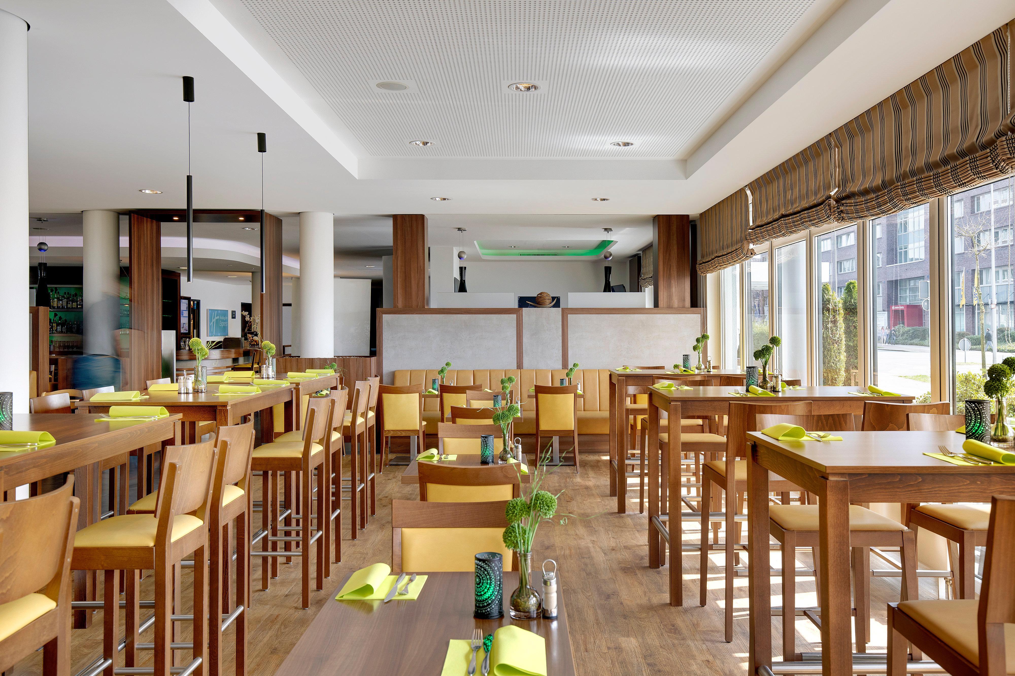 Hotel Express Airport By Ihg